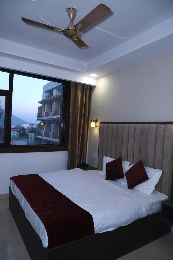 The Divine Oak Hotell Katra  Exteriör bild