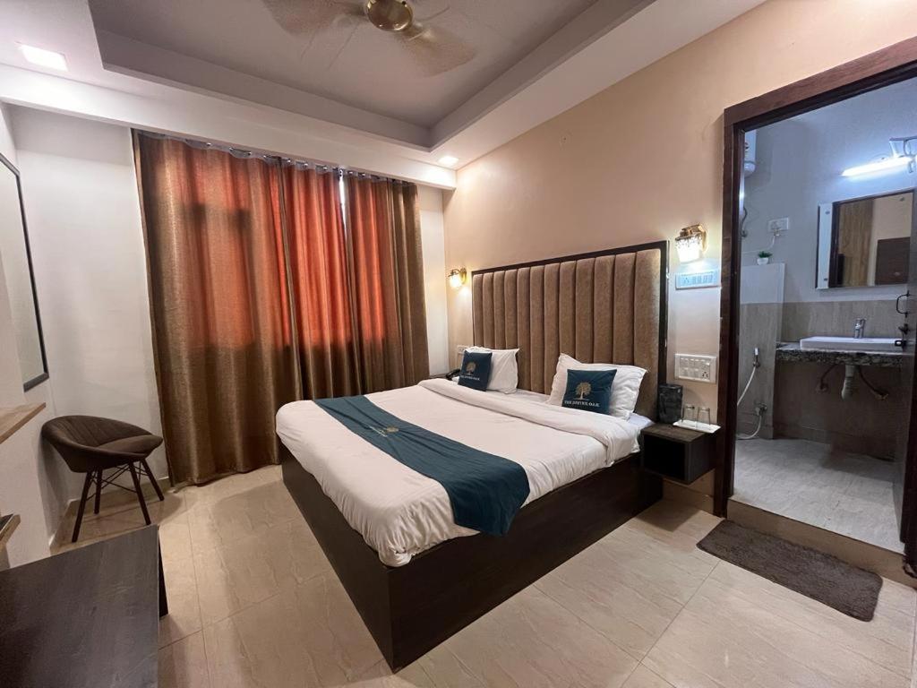 The Divine Oak Hotell Katra  Exteriör bild